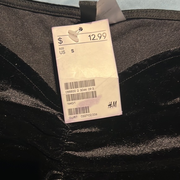 Off the shoulder crop top. - Picture 2 of 2